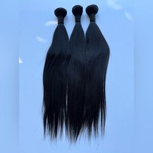 20 In Human hair Blend - Black straight Bundles  three pieces
